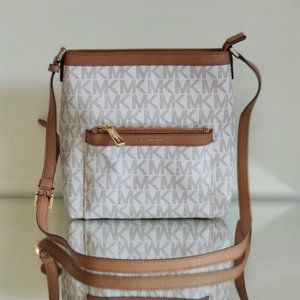 Michael Kors White/Tan Morgan MD Messenger Bag